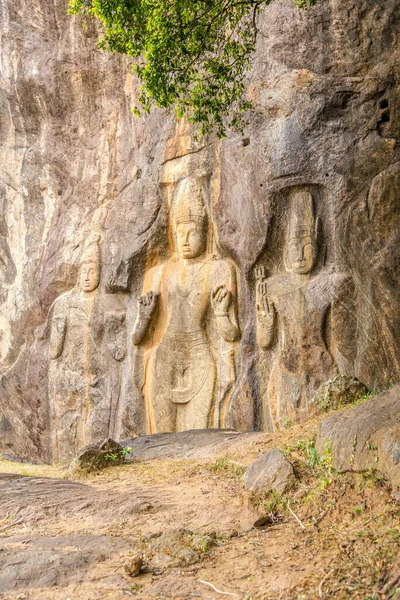 Visa Tre Buddha Statyer Vid Buduruvagala Tempel Sri Lanka — Stockfoto