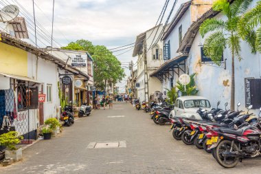 Galle, Sri Lanka - 14 Şubat 2020 - Galle sokaklarında. Galle, Güney Bölgesi 'nin yönetim merkezi olan Sri Lanka' dır..