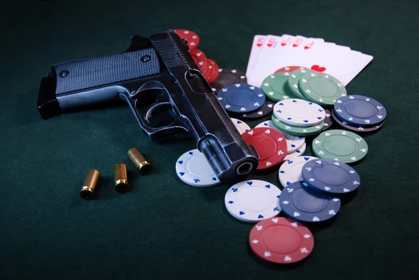 Poker, kartlar, silahlar, rulet, kumarhane bölüm 2