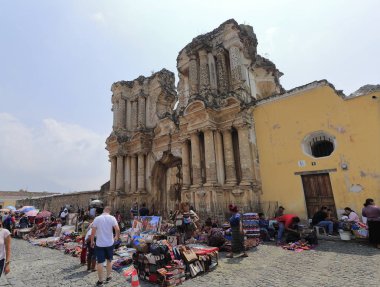 Antigua 'nın Guatemala' sı, Kendall 'ın Miami' si