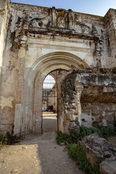 グアテマラの旧植民地時代の都市と教会 — ストック写真
