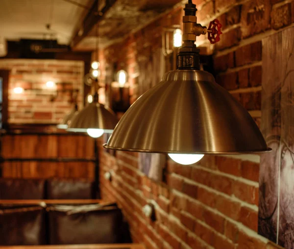 Loophole in the loft style in the interior of the bar — Stock Photo, Image