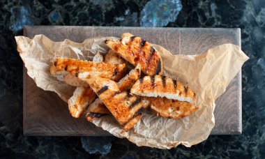 Bruschetta ızgara sosu ile