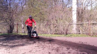 Zemin toprak işleme, Moto-Kültivatör sapanlar, akıntılar