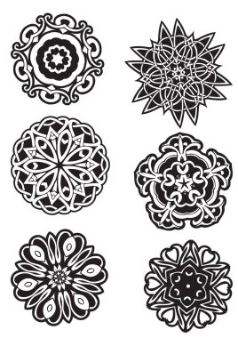 Siyah süslemeli kar taneleri seti, vektör çizimi