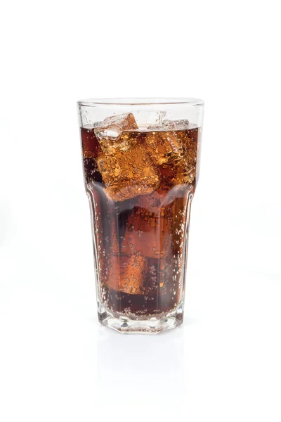 Fullt Glas Cola Isolerad Vit Bakgrund — Stockfoto