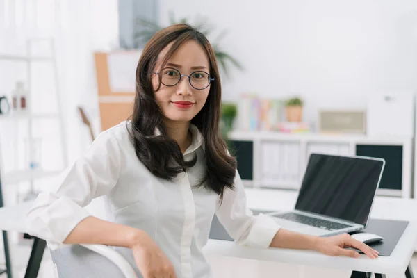 Jovem Mulher Asiática Trabalhando Casa Jovem Empresário Start Vendedor Line — Fotografia de Stock