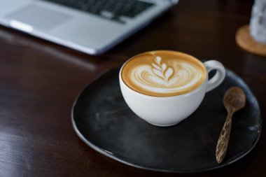 Office kavramı, çalışanın İşyeri.