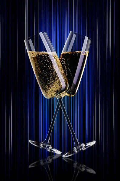 Champagne su sfondo nero — Foto Stock