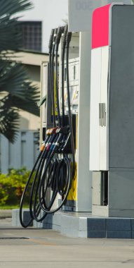 Motorin ve benzin petrol Tayland için benzin istasyonu.