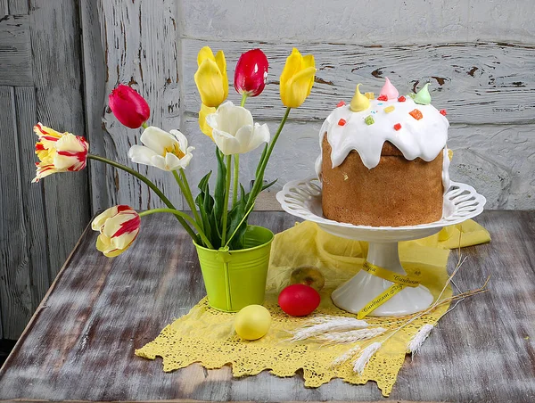 Easter Cake Kulich Traditional Easter Sweet Bread Decorated Meringue Candy — Stock Photo, Image