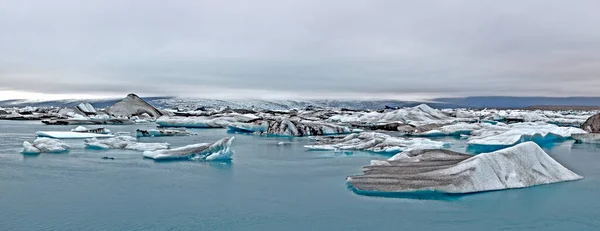 Glaciar Que Llega Mar Rompiéndose Pequeños Trozos Hielo —  Fotos de Stock