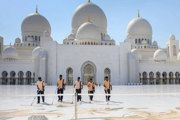 Cheerful Cleaning Workers Washing Stunning Marble Floor Inner Court Grand — Stock Photo, Image