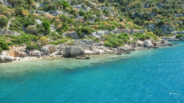 Panoramautsikt Från Turist Yacht Till Väderbitna Ruiner Berömda Antika Undervattensstaden — Stockfoto