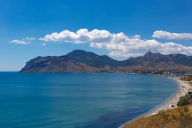 Sahil manzaralı güzel bir deniz manzarası. Karadeniz. Crimea.