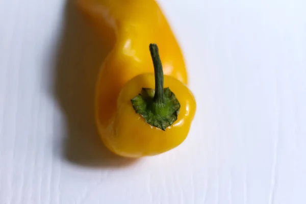 Uma pimenta amarela — Fotografia de Stock
