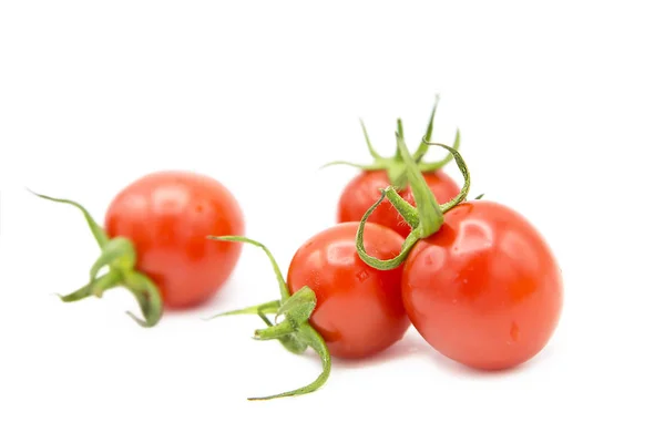 Frische Kirschtomaten Isoliert Auf Weißem Hintergrund — Stockfoto