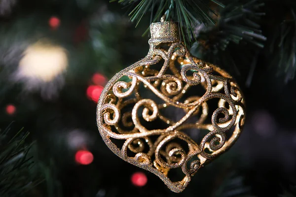 Krásná Výzdoba Vánočního Stromečku Vánoční Hračkou Podobě Srdce Věnce — Stock fotografie