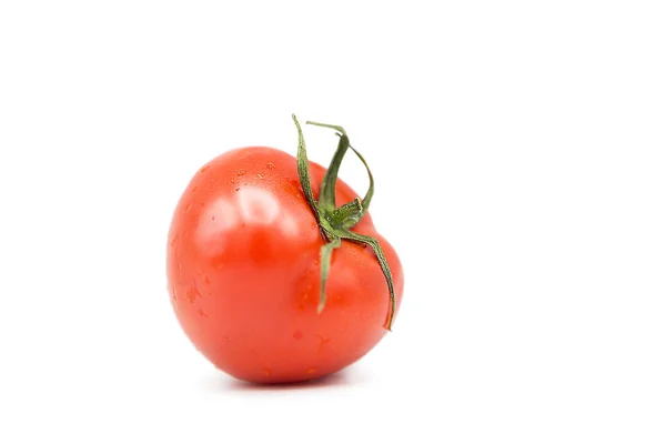 Tomate Orgánico Fresco Maduro Gotas Agua Aislado Sobre Fondo Blanco — Foto de Stock