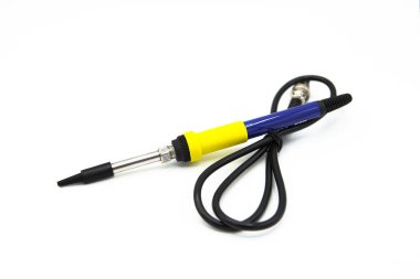 Lehim ekipmanları beyaz arkaplanda izole edildi