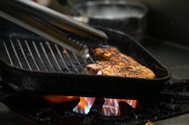 ızgara domuz pirzola