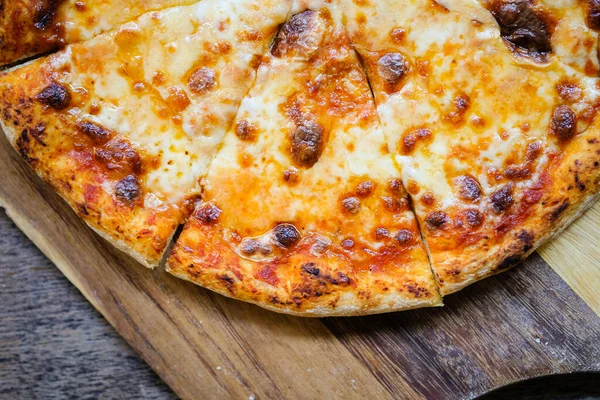 Pizza with cheese Delicious fresh,Homemead — Stock Photo, Image