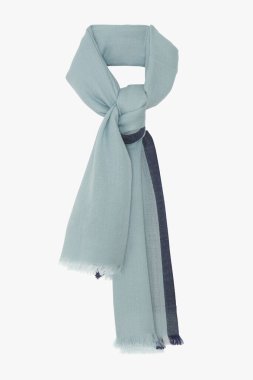 Açık renk eşarp - Beyaz arkaplan taşıyan elle sarılmış ipek eşarplar