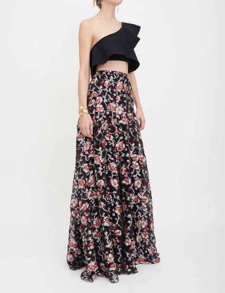 Pleated Tiered Gown in Black, Off-the-shoulder Brocade Ball Gown, Crepe Top Printed Ball Gown, Shirred floral-print silk-chiffon gown — Stock Photo, Image