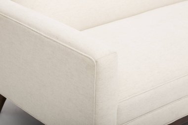 Beyaz arka plan üzerinde izole kanepe mobilya