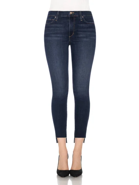 Crease & Clips Slim Dames Light Blue Jeans, Double Black jeans - Fade Resistant Deze mid-rise jeans, super skinny knuffelt elke contour van het lichaam, van hip tot zoom jean — Stockfoto