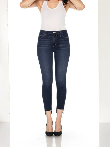 Kırışık ve Kırışıklık İnce Kadın Açık Mavi Kotları, Çift Siyah Kotlar - Soluk Direnç Bu orta sınıf kot, süper ince sarılmalar vücudun her kondisyonuna, kalçadan kot pantolona