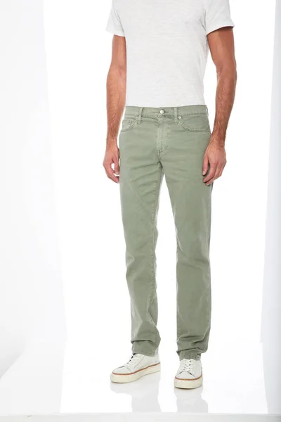 Rak passform grön linne midja slips ficka byxa, Old Navy Mid-Rise Mesh-Pocket — Stockfoto