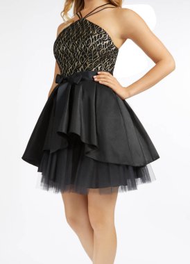 Siyah alt sınıflar kolsuz çiçekli etek, iki yular dantelli etek ve örgü etek.