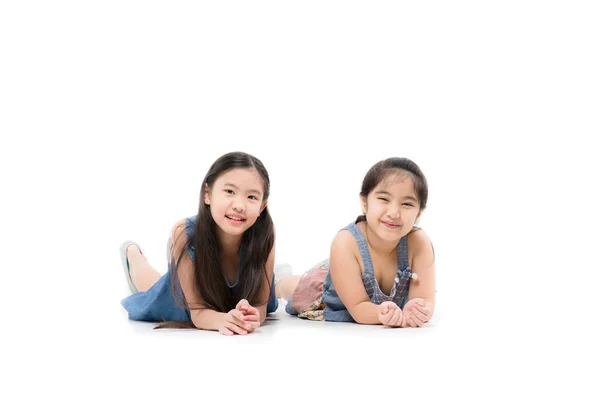 Retrato Feliz Pouco Bonito Menina Asiática Sorrindo Isolado Sobre Fundo — Fotografia de Stock