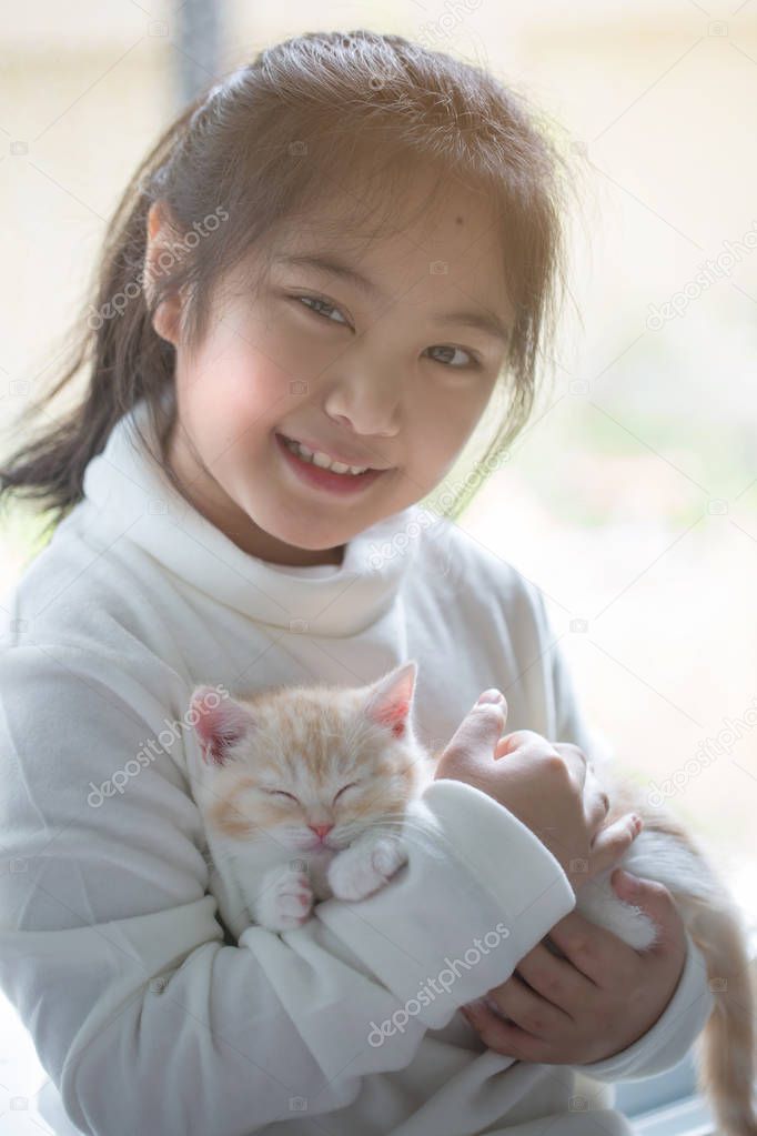 Asian girl cat Stock Photos, Royalty Free Asian girl cat Images |  Depositphotos
