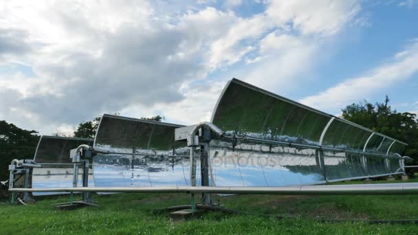 4k Timelape av landsbygden landskap med solkraftverk — Stockvideo