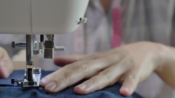 Close Asian Woman Hands Sewing Dress Sewing Machine Workshop — Stock Video