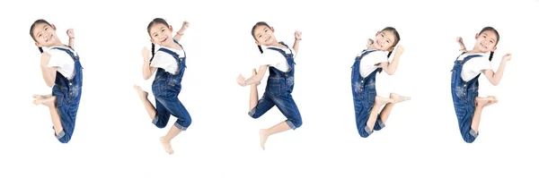 Asiático bonito criança está pulando — Fotografia de Stock