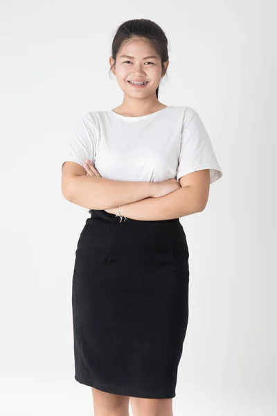 Porträt eines kleinen asiatischen Mädchens mit lächelndem Gesicht — Stockfoto