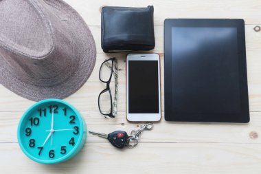 Ahşap masa, üstten görünüm kopya alanı ile tatil arka planda. PH