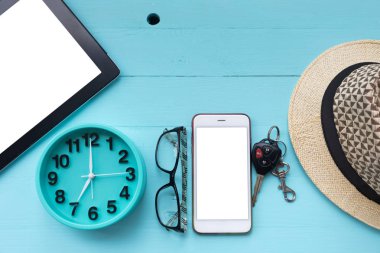 Ahşap masa, üstten görünüm kopya alanı ile tatil arka planda. PH