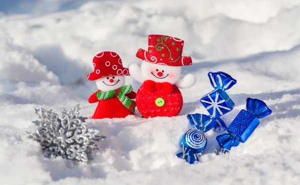 Pair Merry Snowmen Snow Christmas Toys Blue Candies Silvery Snowflake — Stock Photo, Image