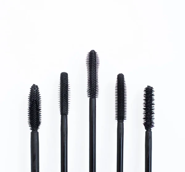 Silikon püsküllü maskara beş çeşit. Daha iyi bir seçim hangisi