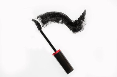 Siyah rimel. Fırça ve karkas smear