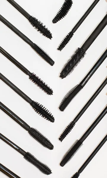 Püsküllü rimel çeşitleri