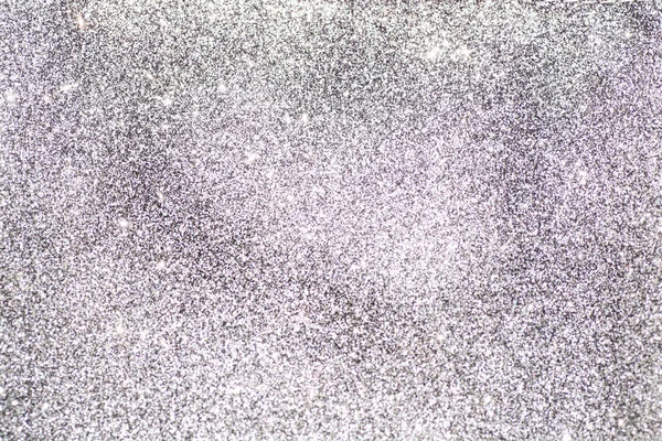 Gümüş parlak arka plan koyu bölmeleri ile parlayan. Gökyüzünün yıldız samanyolu galaksi milyonlarca evren var