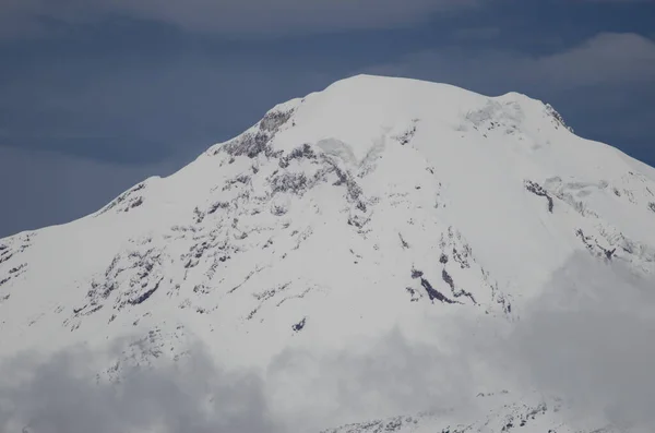 Pomerape vulkaan in het Lauca National Park. — Stockfoto