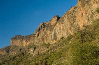 Roque Nublo Doğal Anıtı 'ndaki Cliff.
