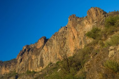 Roque Nublo Doğal Anıtı 'ndaki Cliff.
