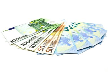 Beyaz arka planda Avro banknotu.